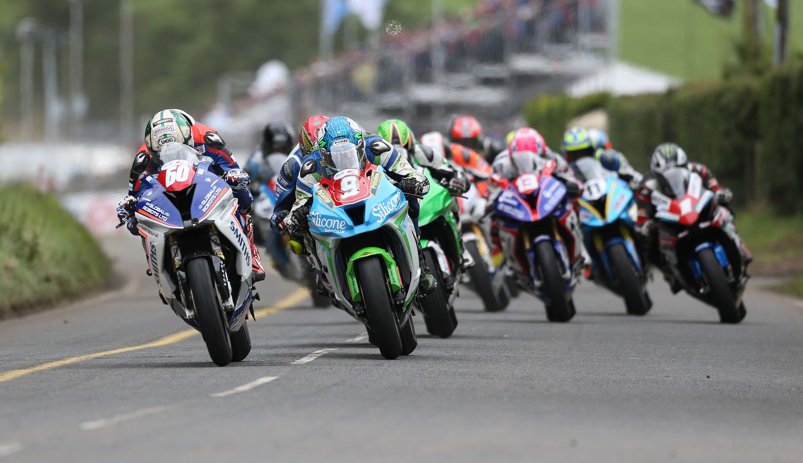 Macau GP: Irwin bags pole with record lap